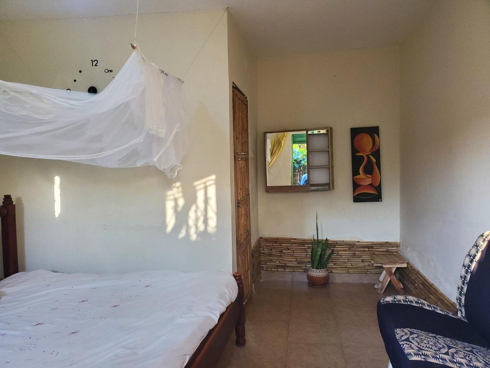 Gaia Eco Hub Bnb Fort Portal Exterior photo