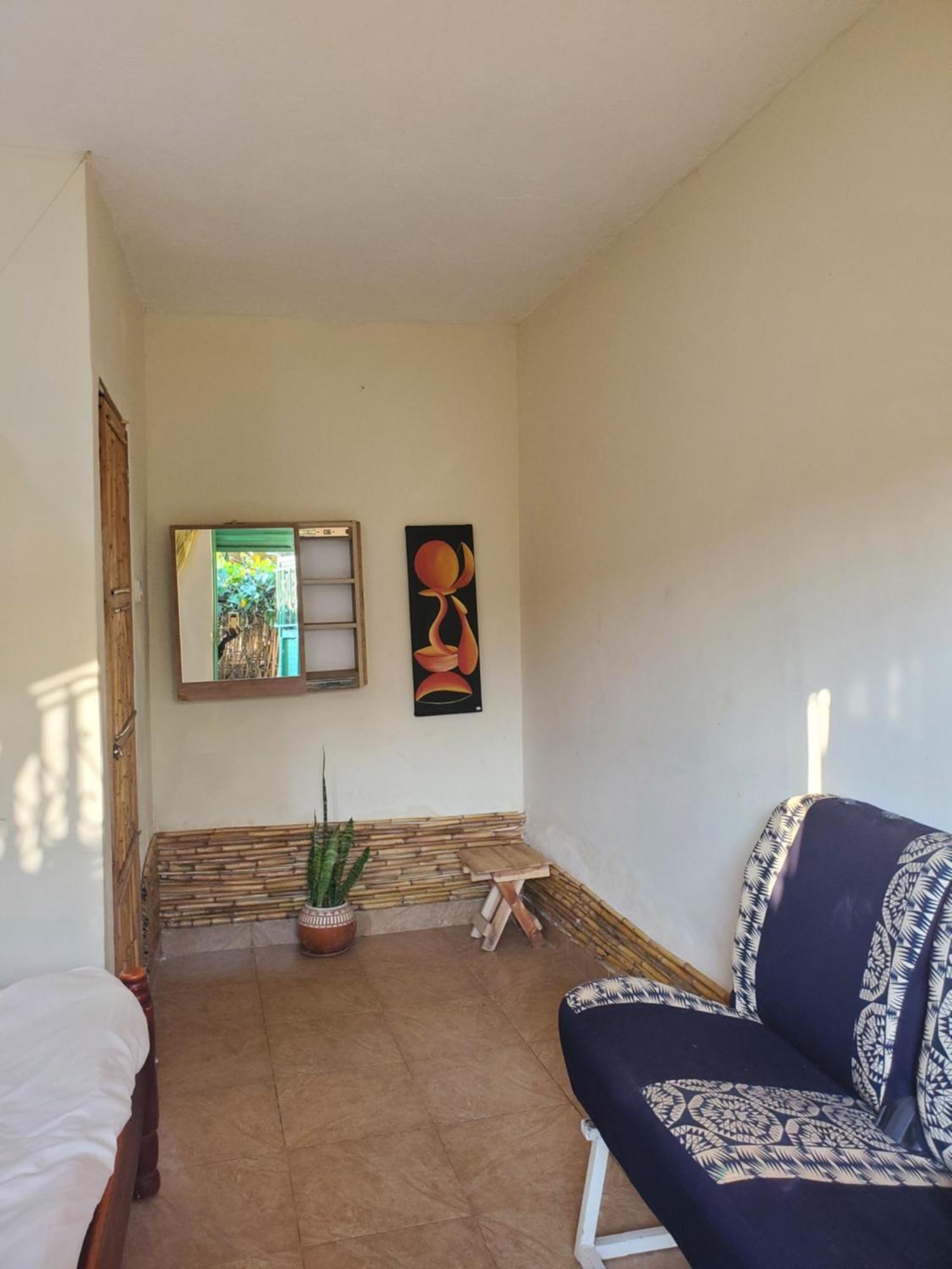 Gaia Eco Hub Bnb Fort Portal Exterior photo
