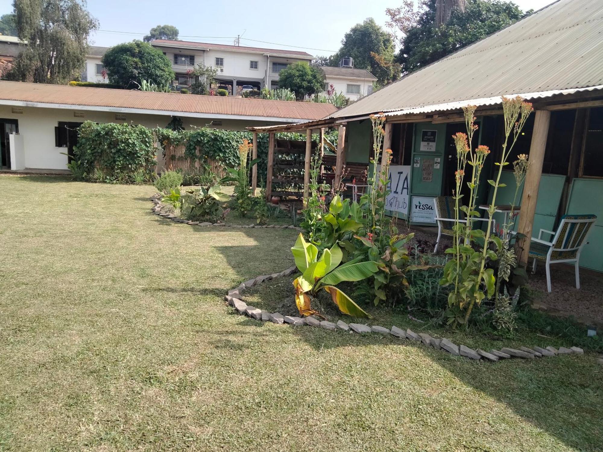 Gaia Eco Hub Bnb Fort Portal Exterior photo